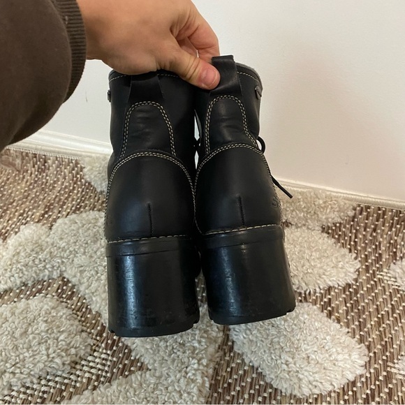 Skechers Vintage Black Leather Heeled Boots size 8.5 - Picture 6 of 10